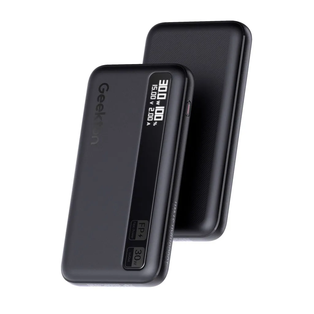 Pin dự phòng 10.000 Geekton C1110mAh sạc nhanh 30W - có màn hình đo dòng sạc