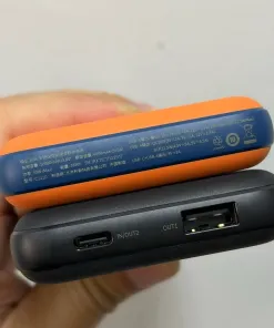 Pin dự phòng 10.000 Geekton C1110mAh sạc nhanh 30W - có màn hình đo dòng sạc - Ảnh 12